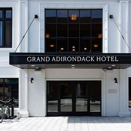 Grand Adirondack Hotel, Lake Placid, A Tribute Portfolio Hotel Extérieur photo